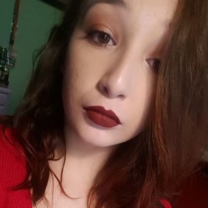 Meet your Posher, Kaylie
